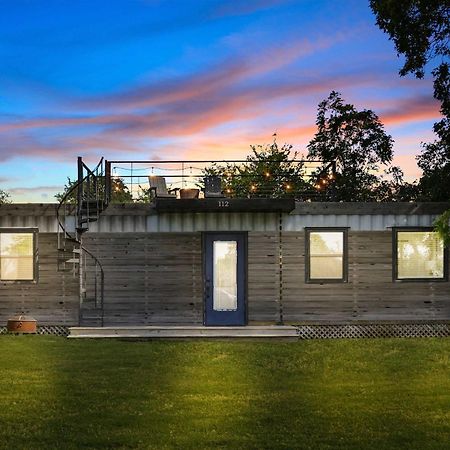 The Woods- Container Tiny House 12 Min To Magnolia/Baylor/Downtown Villa Bellmead Exterior photo